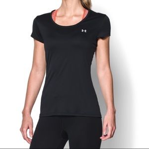 Workout Essential Women’s Under Armour Flyweight Running Top, Medium NWT